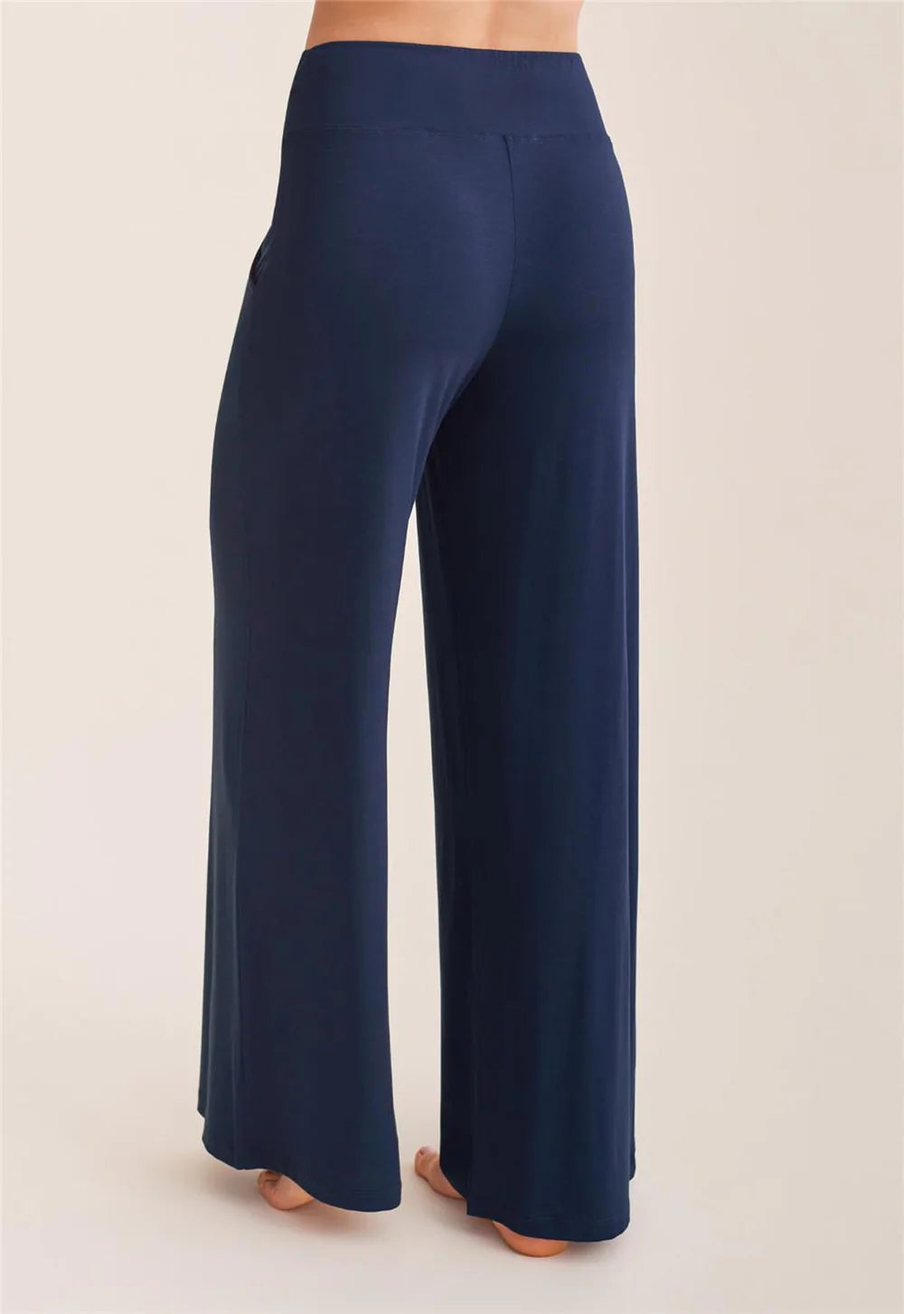 Flared leg pant with pockets