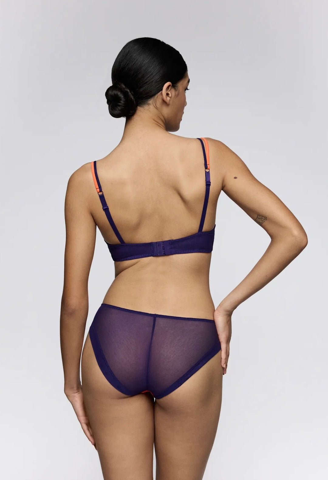 Bremer Deep Plunge Bra
