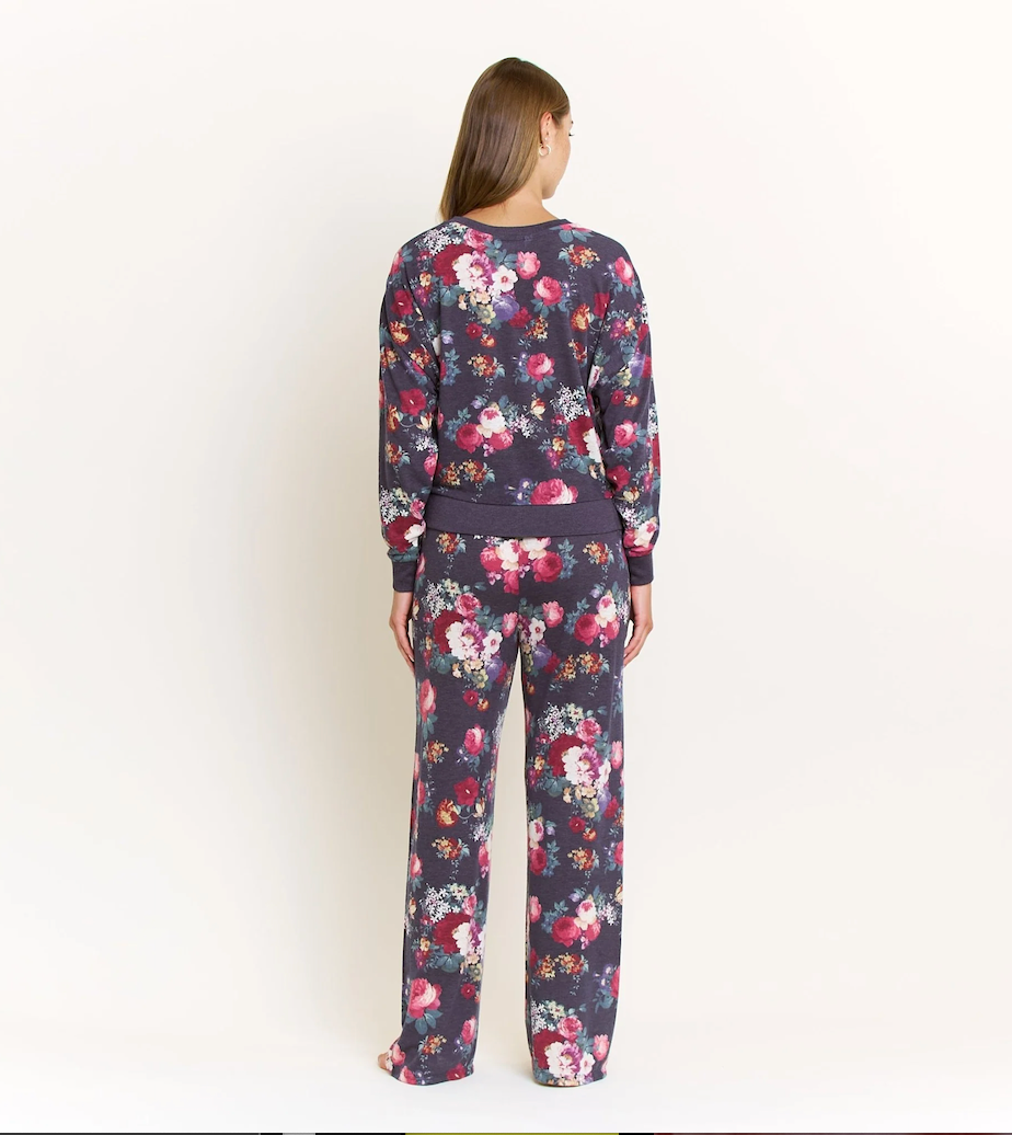 Star Seeker Lounge Set in Midnight Floral