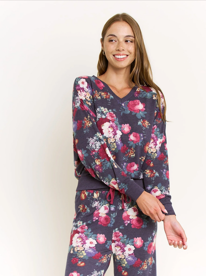 Star Seeker Lounge Set in Midnight Floral