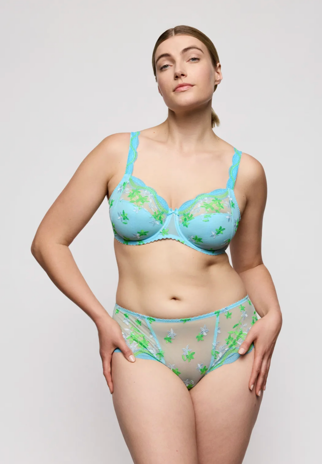 Cala Luna Luxury Thong