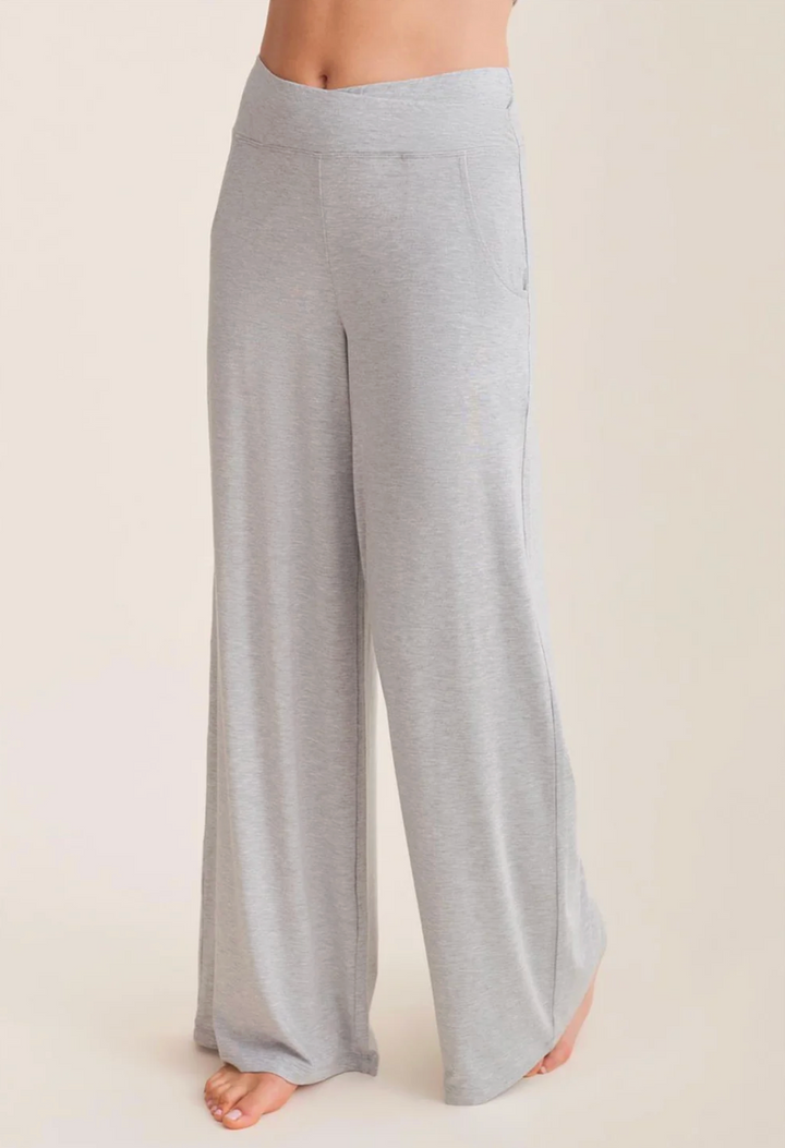 Flared leg pant with pockets
