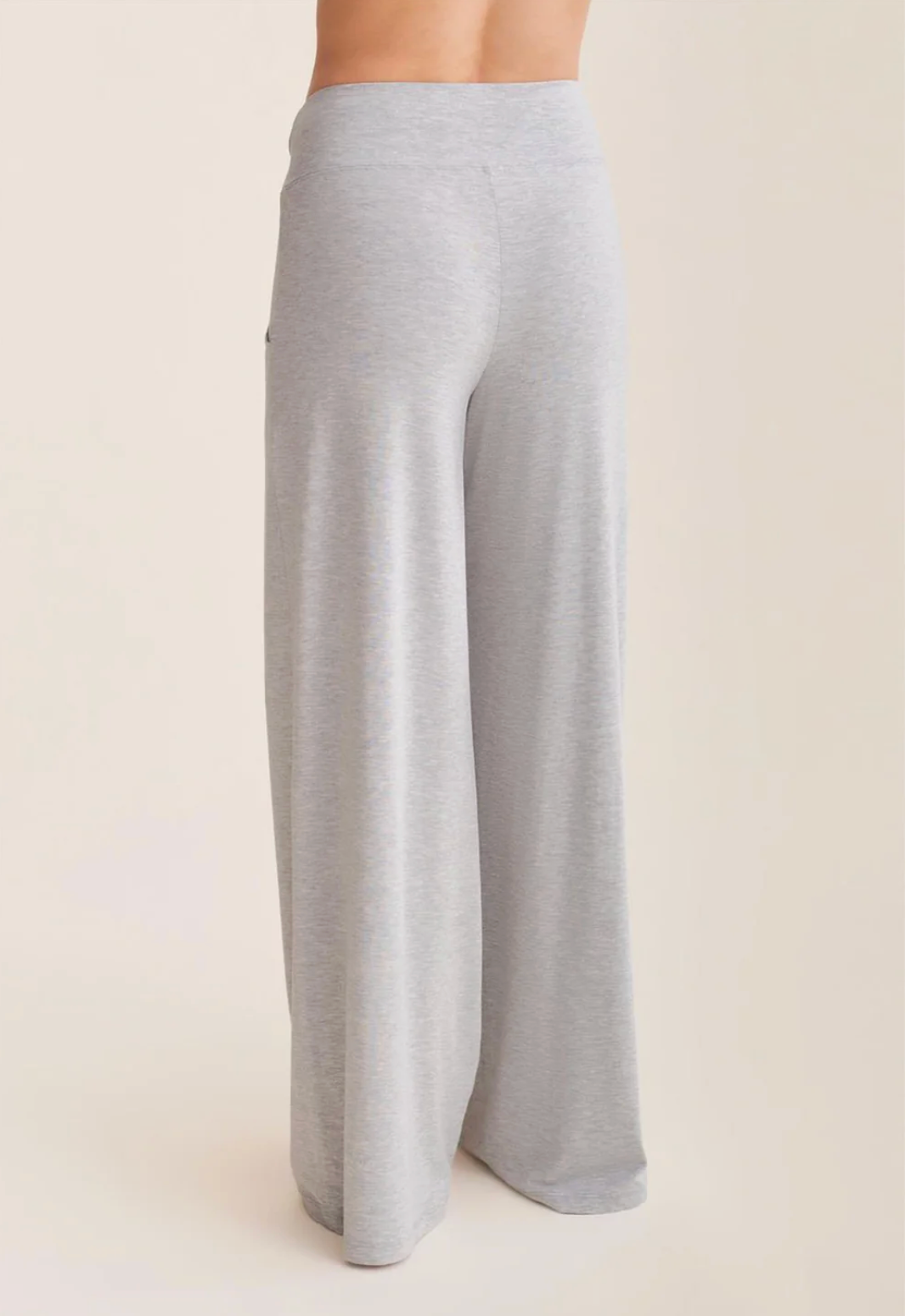Flared leg pant with pockets