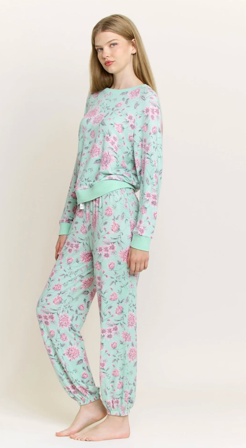 Star Seeker Lounge Set