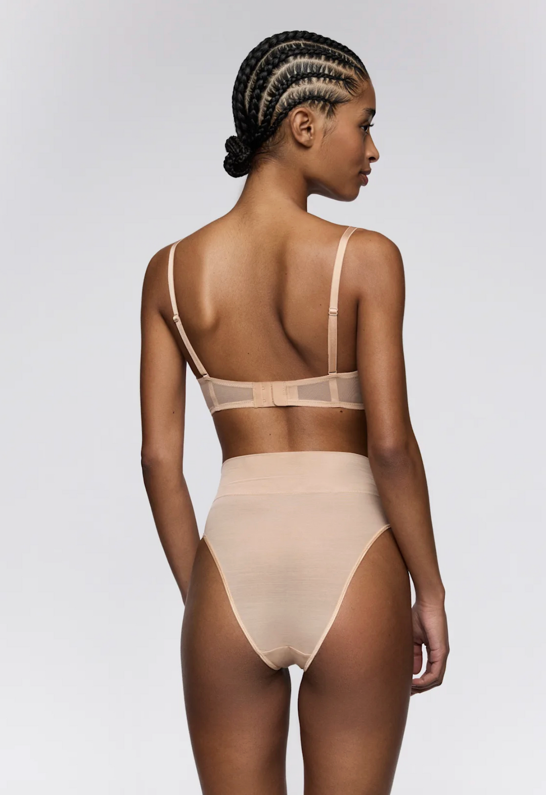 Tegla Full Brief