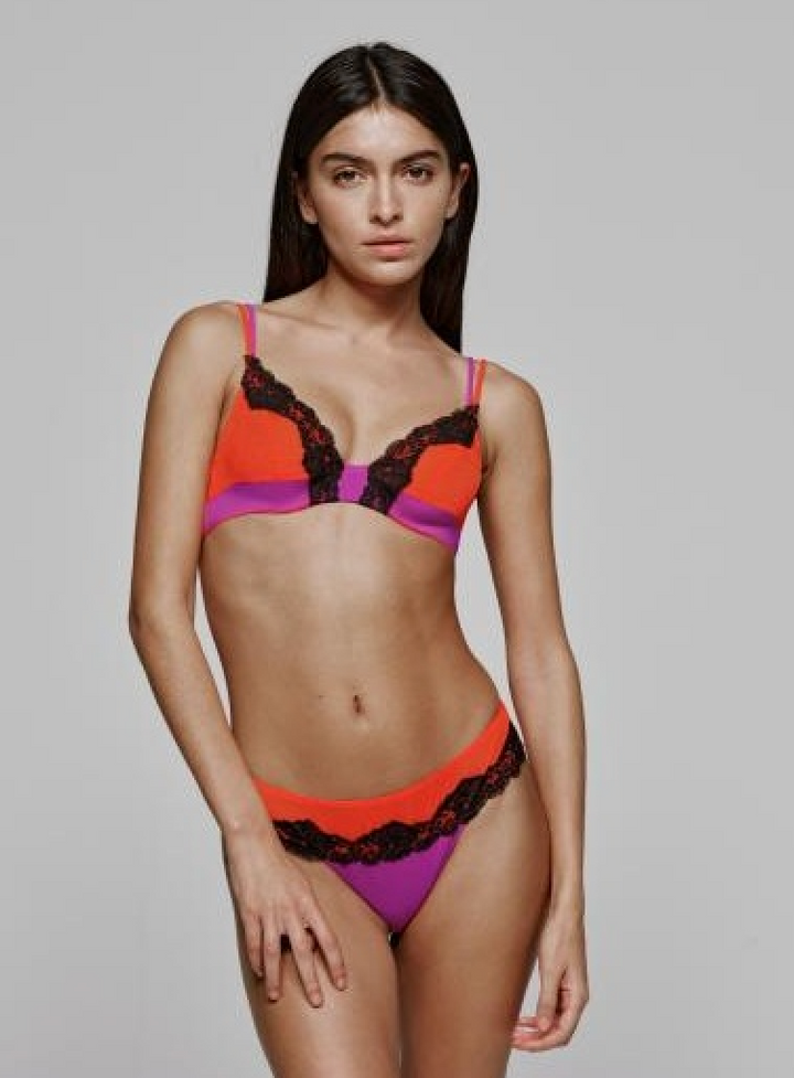 Bremer Deep Plunge Bra