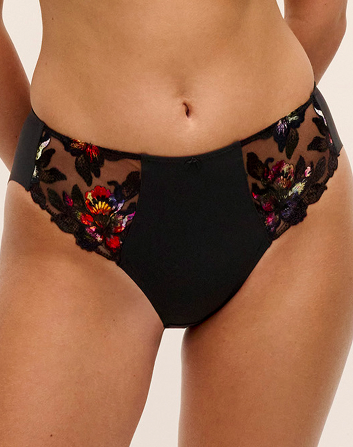 Magdalena Full Brief