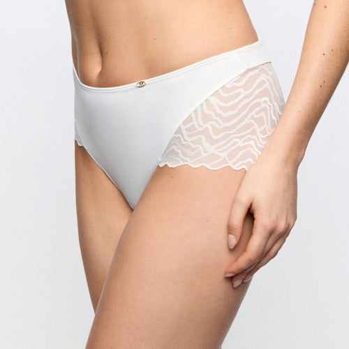 Nillo Full Brief