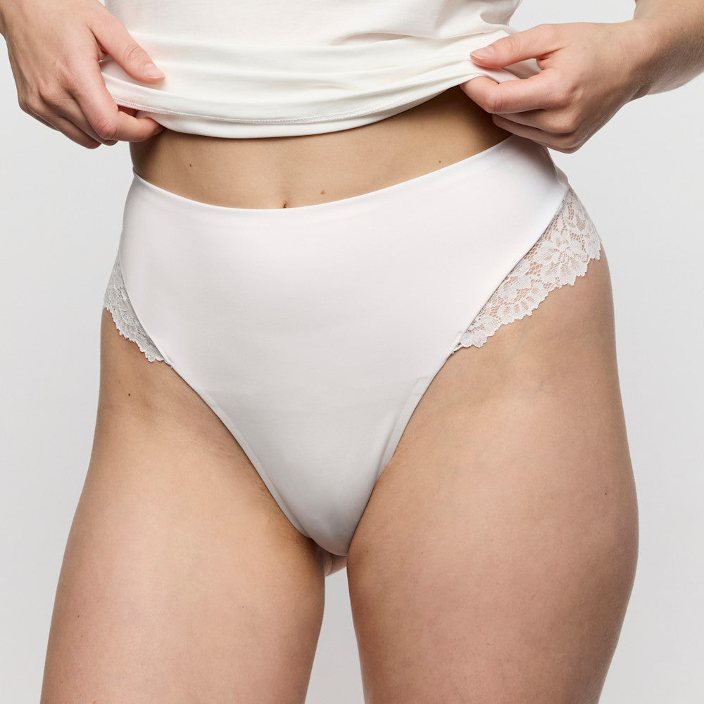 Soft Studio HIghwaist Thong