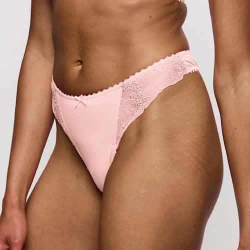 Solene Thong