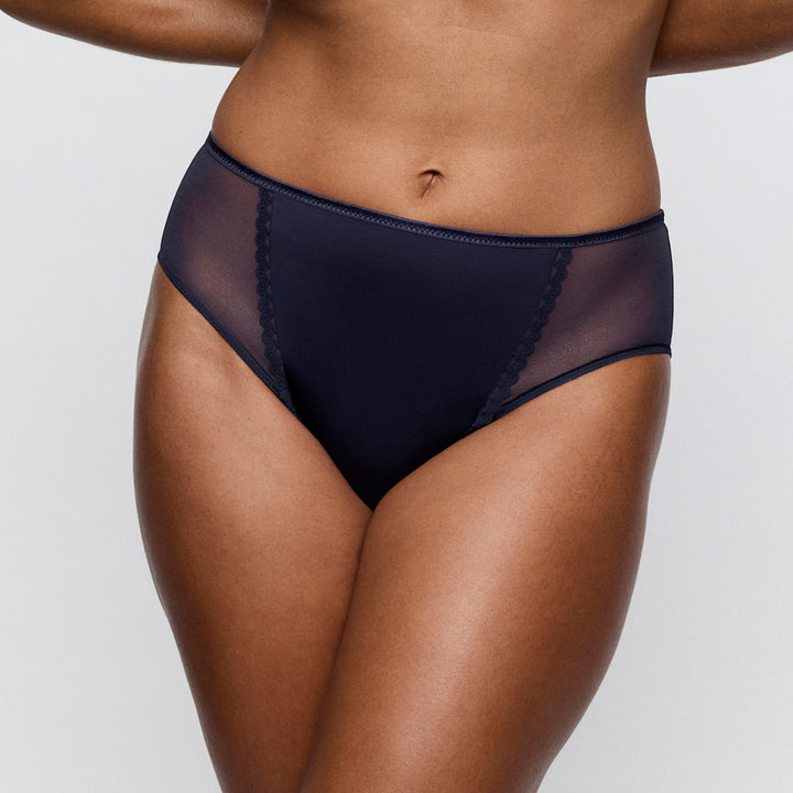 Wowgirl Full Brief