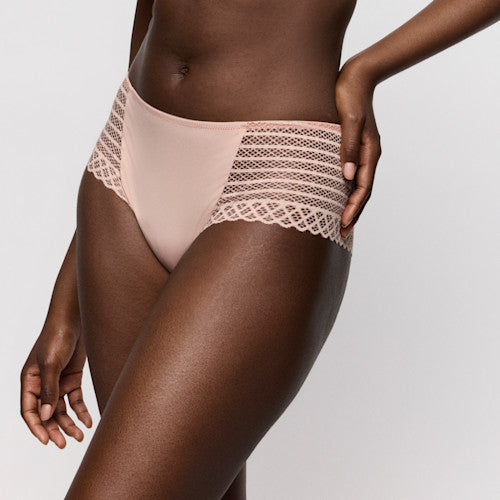 Twist Side Hotpants