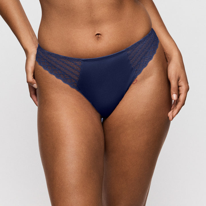 Twist Side Thong